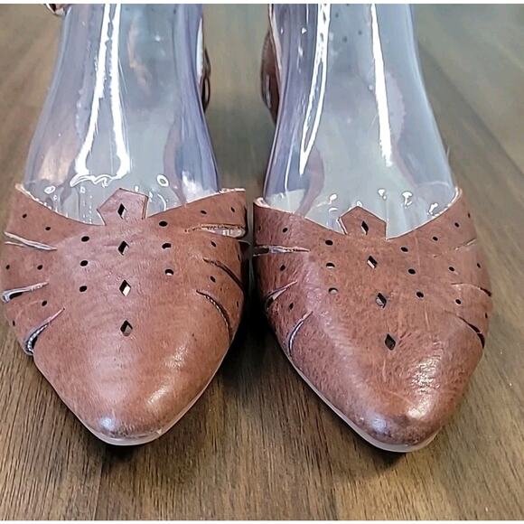 Seychelles Brown Leather Flats Women’s 8 Ankle Strap Pointed Toe GUC - Picture 4 of 12